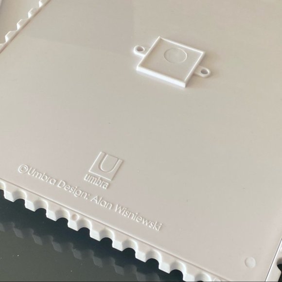 NWOT Umbra Postal Wall Frames (9pcs) - Picture 8 of 9